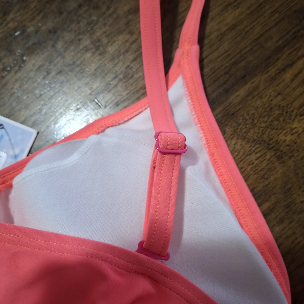 Women's Coral Sporti One Piece Swimsuit Size M.